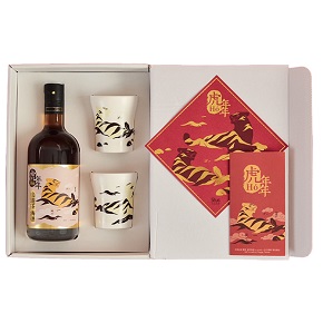 Holy Distillery-"Year of the Tiger" Hó NiNi Oolong Tea Umeshu and Color Changing 2 Cups Set Gift Box