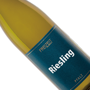 Peter Mertes Weinkellerei-"Freizeit" Riesling QbA Trocken
