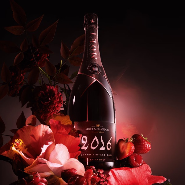moet-tasting